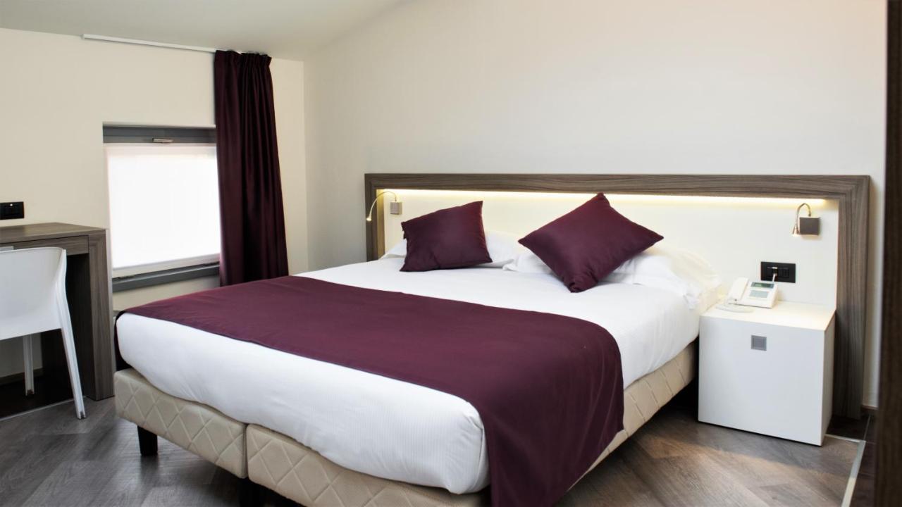 Hotel Corte Del Paggio Valeggio sul Mincio Esterno foto
